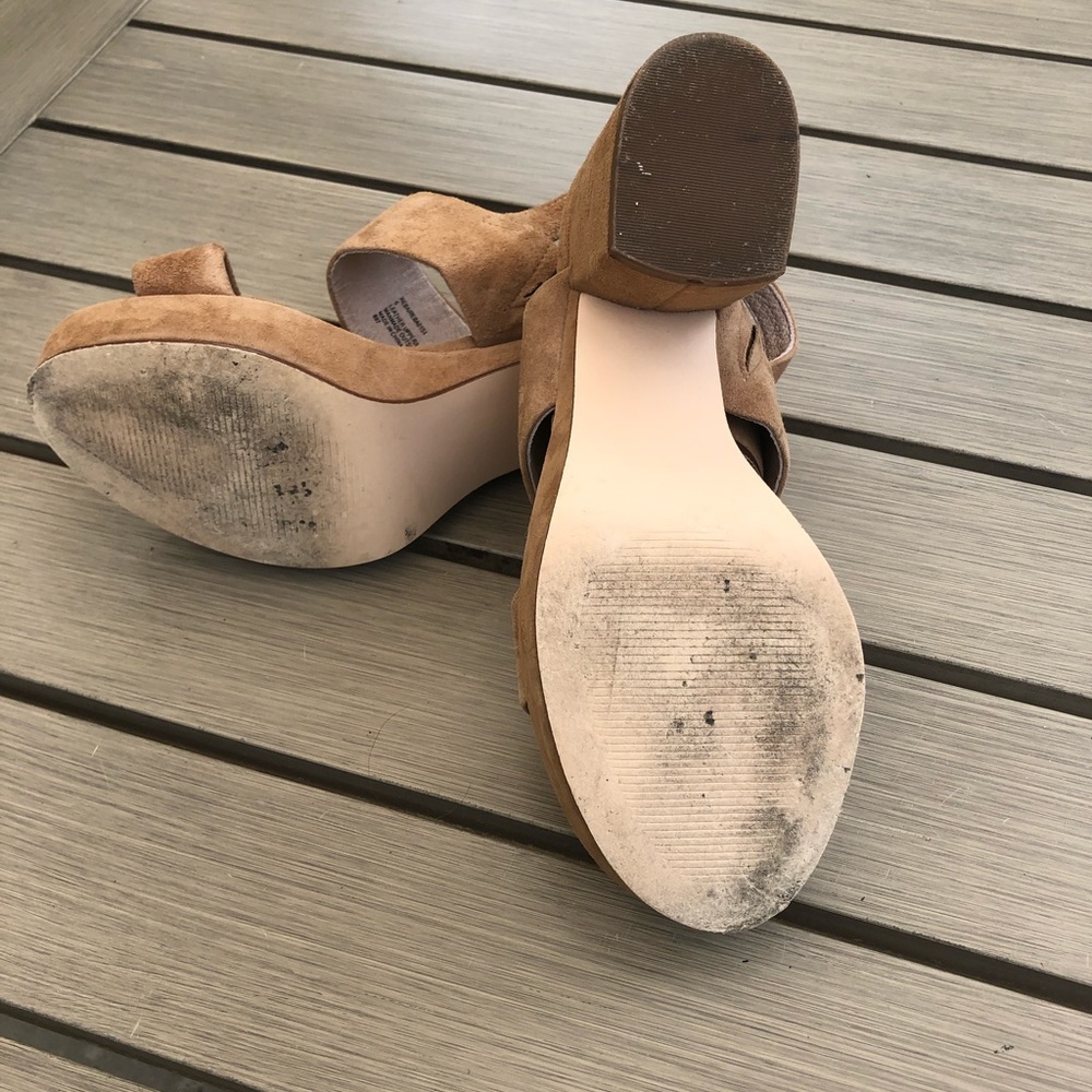 Tan Suede Steve Madden Block Heels - Picture 3 of 7